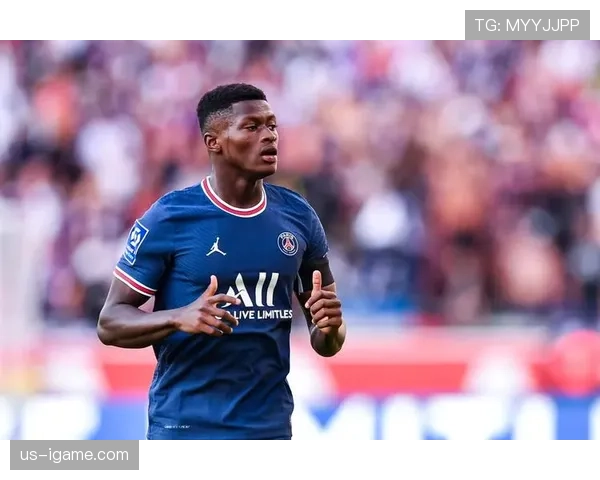 塔瓦雷斯：以战术革新重塑现代足球的传奇教头